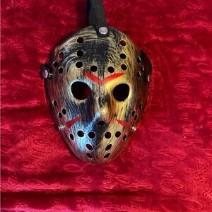 Target Men's Black and Gold Face Mask